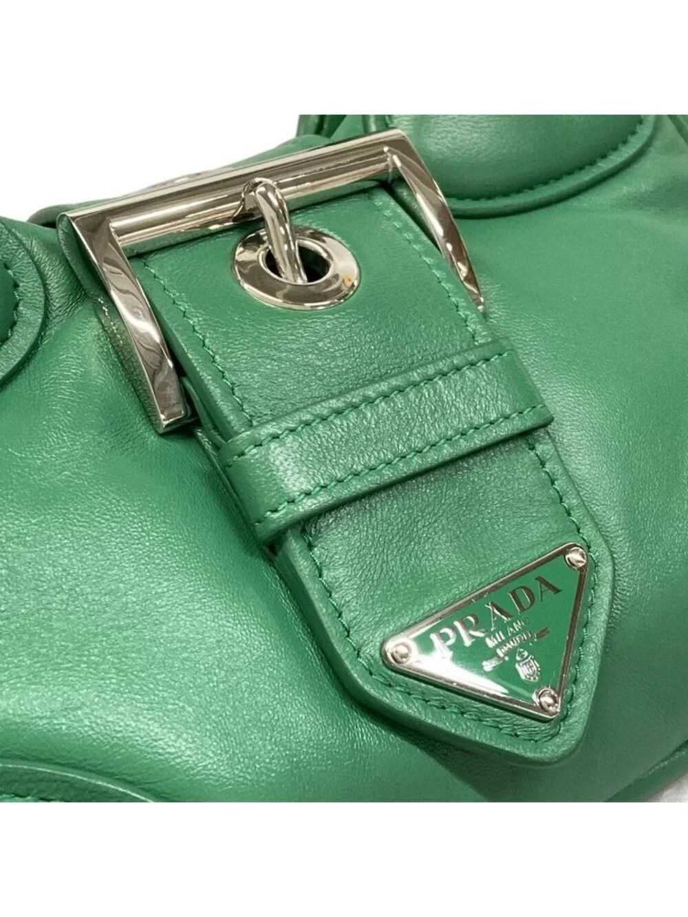 Prada Handbag Green Re Edition Leather - Picture 12 of 15